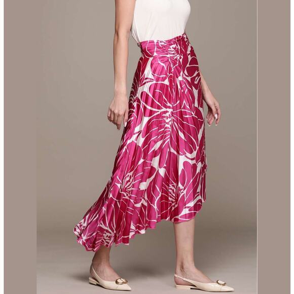 RARE!!! MANGO Asymmetrical Pleated Skirt NWT - Picture 1 of 16